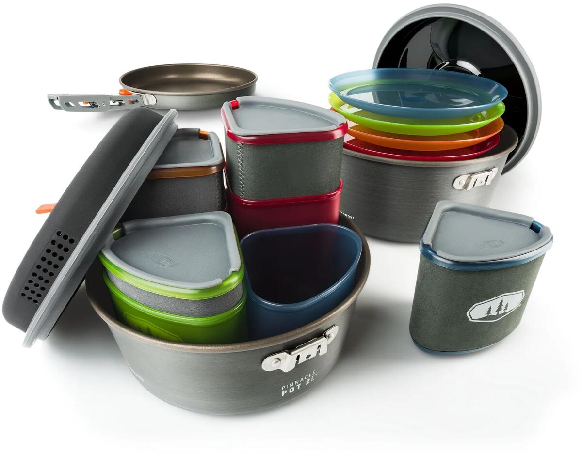 GSI Outdoors Pinnacle Ceramic Camper Kochset, 4-Personen bei Camping Wagner Campingzubehör