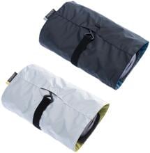 Cocoon Hanging Toiletry Kit-Minimalist Light Kulturbeutel