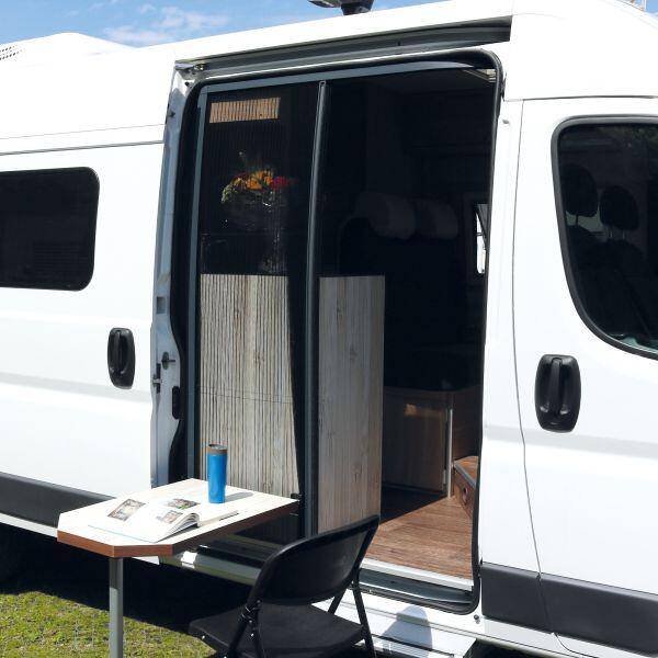REMIcare Van Plissee-Insektenschutztür, für den Fiat Ducato CUV / Camper Van ab Bj. 2006, 1710x1250mm, Linkslenker (mit Tischschiene)