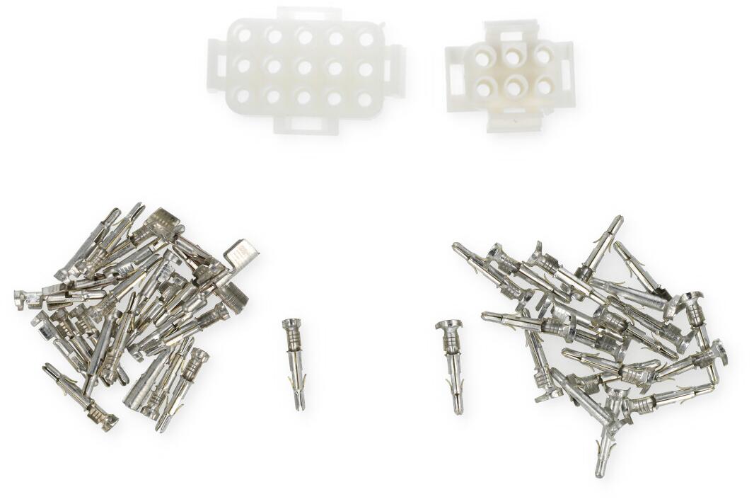 Lippert MNL Steckergehäuse-Set 6+15fach