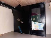 Mobil-Safe Xtura Kleiderschrank-Safe, 36x30x10 cm, schwarz