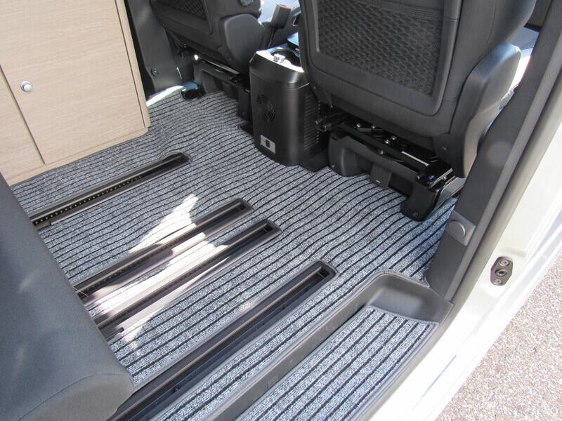 Carbest Teppich für Pössl Vanster, Citroën Spacetourer, Wohnraum o. Schienen, anthrazit