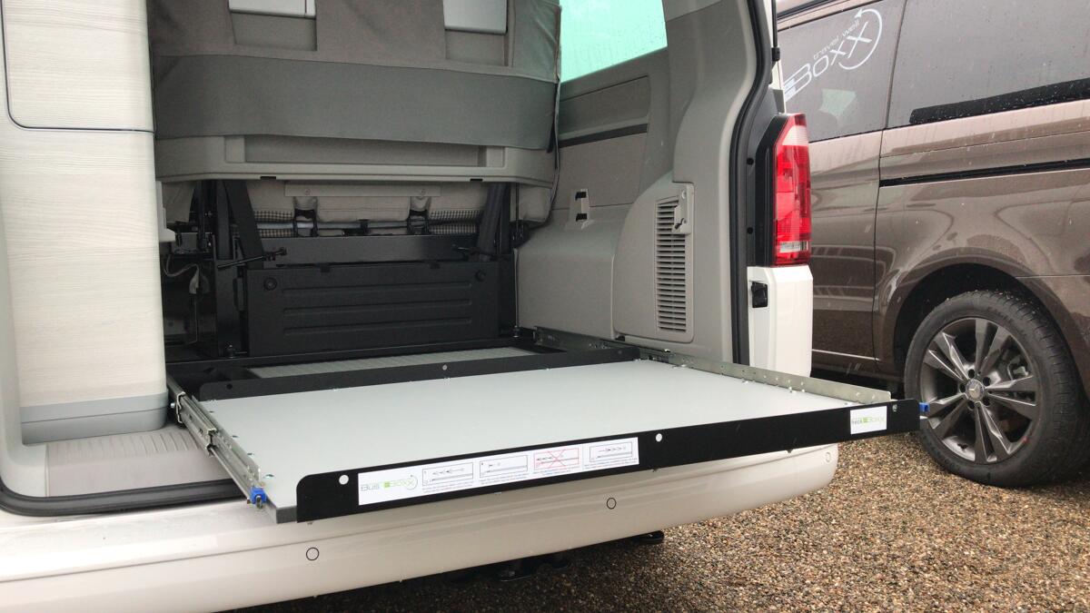BusBoxx WindowBOXX Fenstertasche für Fahrerseite / Beifahrerseite 50 Liter für T5 / T6 / T6.1 jetzt bestellen