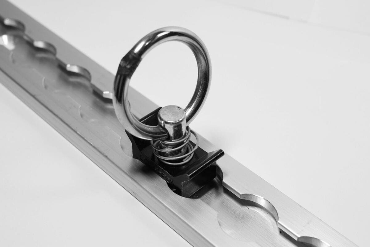 Rolling Space Verzurröse Airline Fitting